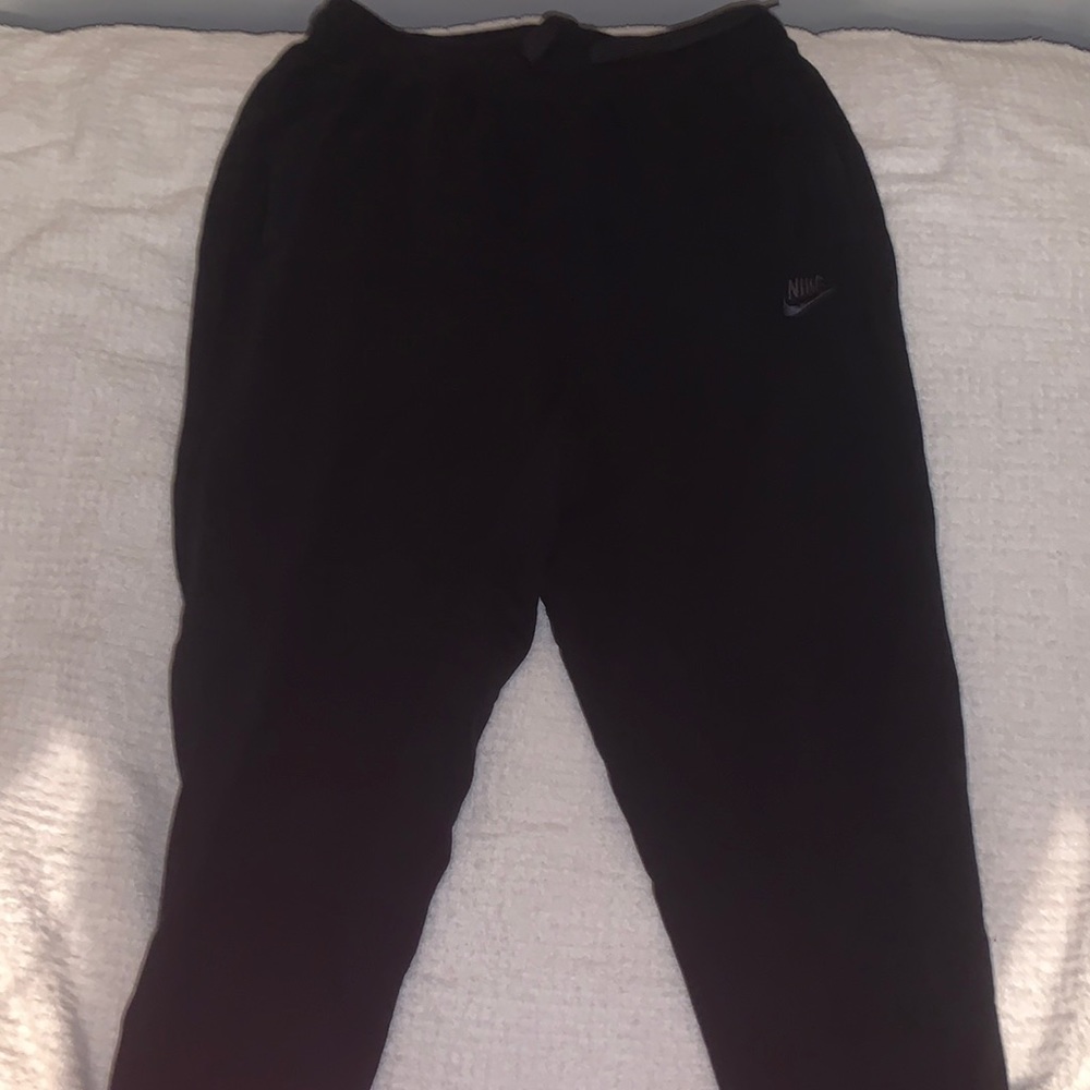 Brand: Nike, size: medium, color: black